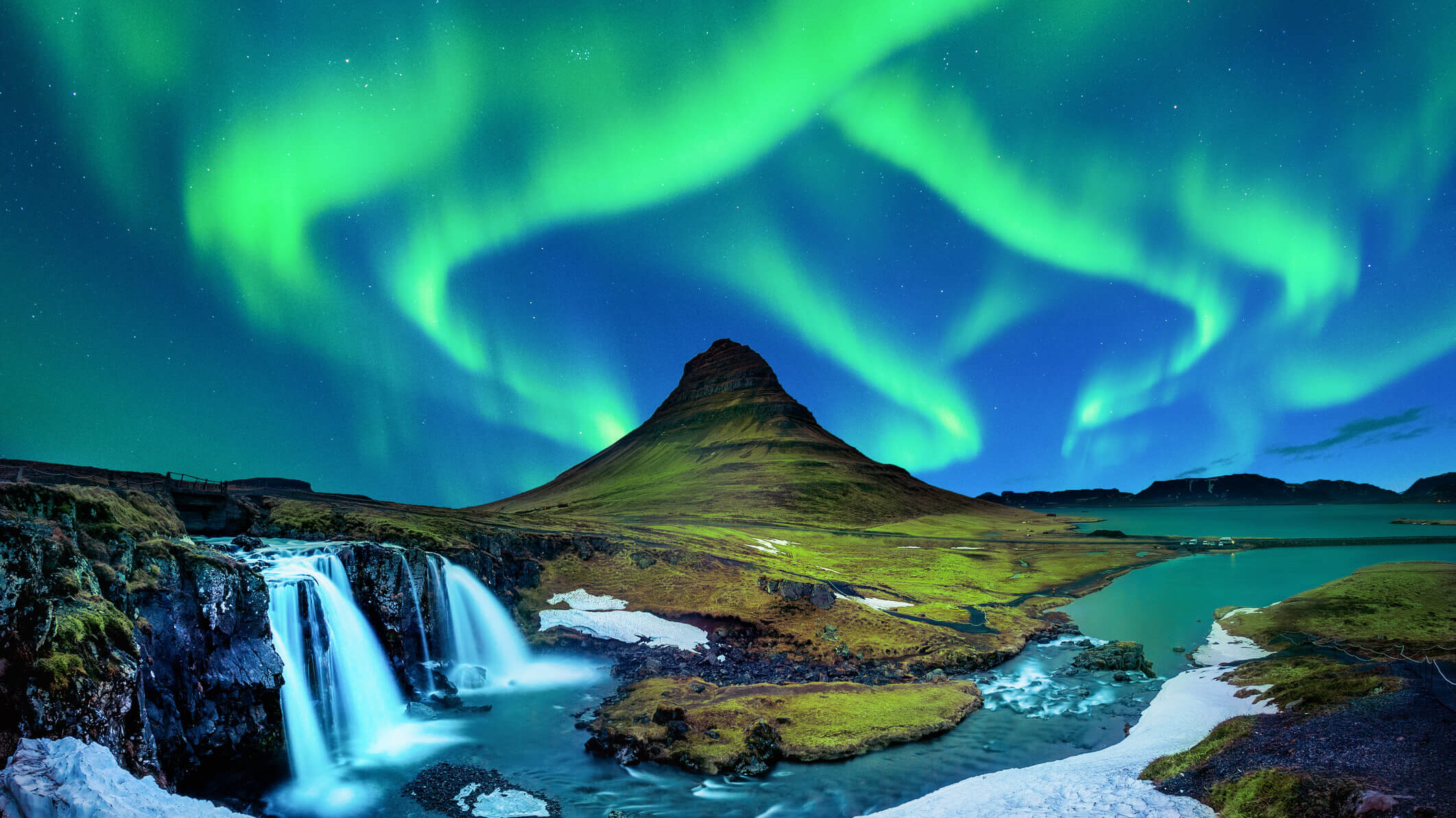 Kirkjufell, Northern Lights, Iceland
