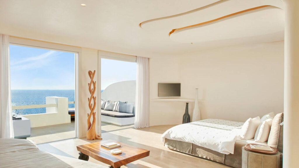 Suite with Outdoor hot tub
