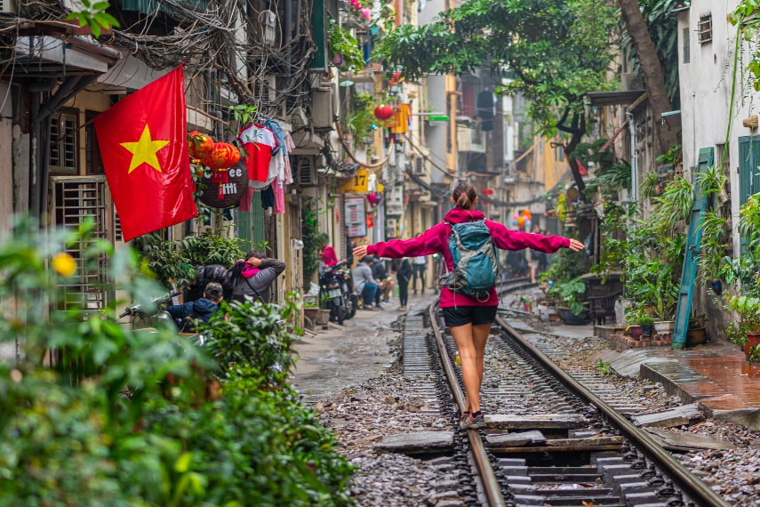 visit Hanoi train street