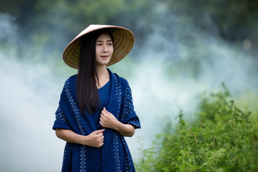 Wear clothes in Vietnam in December