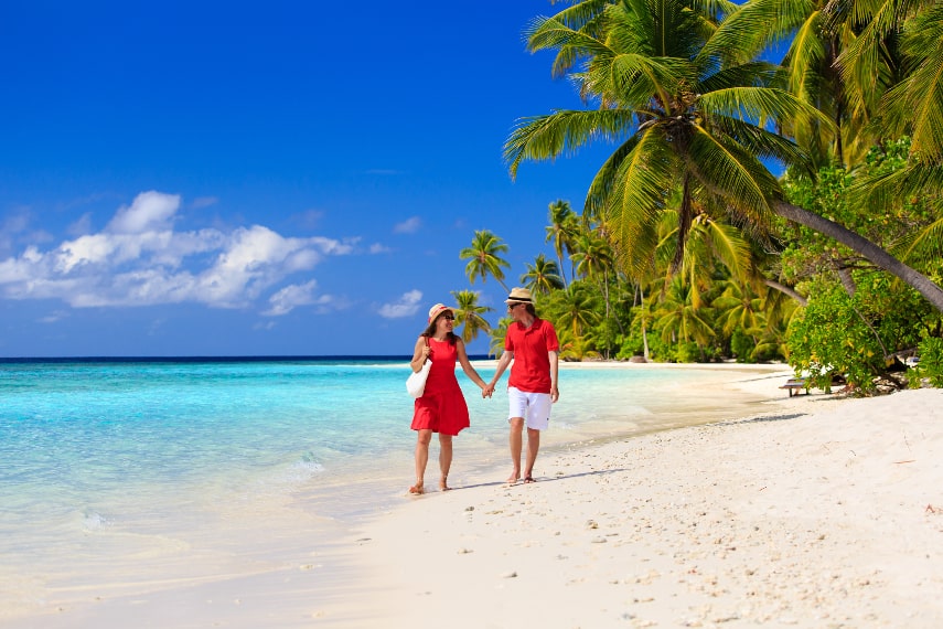 Clothes to wear in Maldives in june