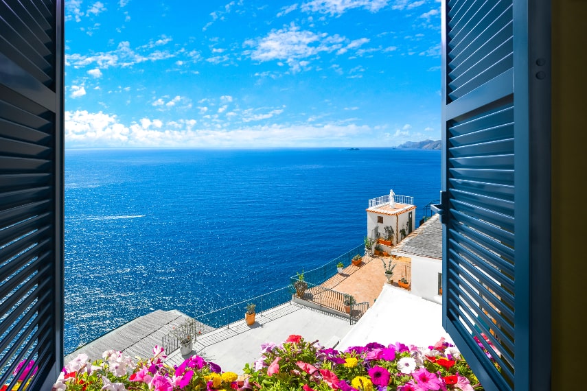 Stay in Italy in October