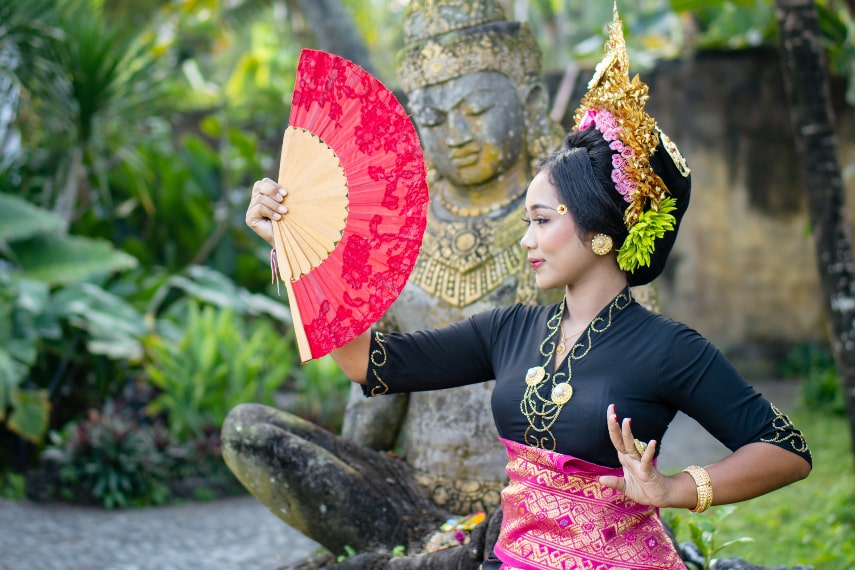 Indonesia traditional dress you can wear during trip