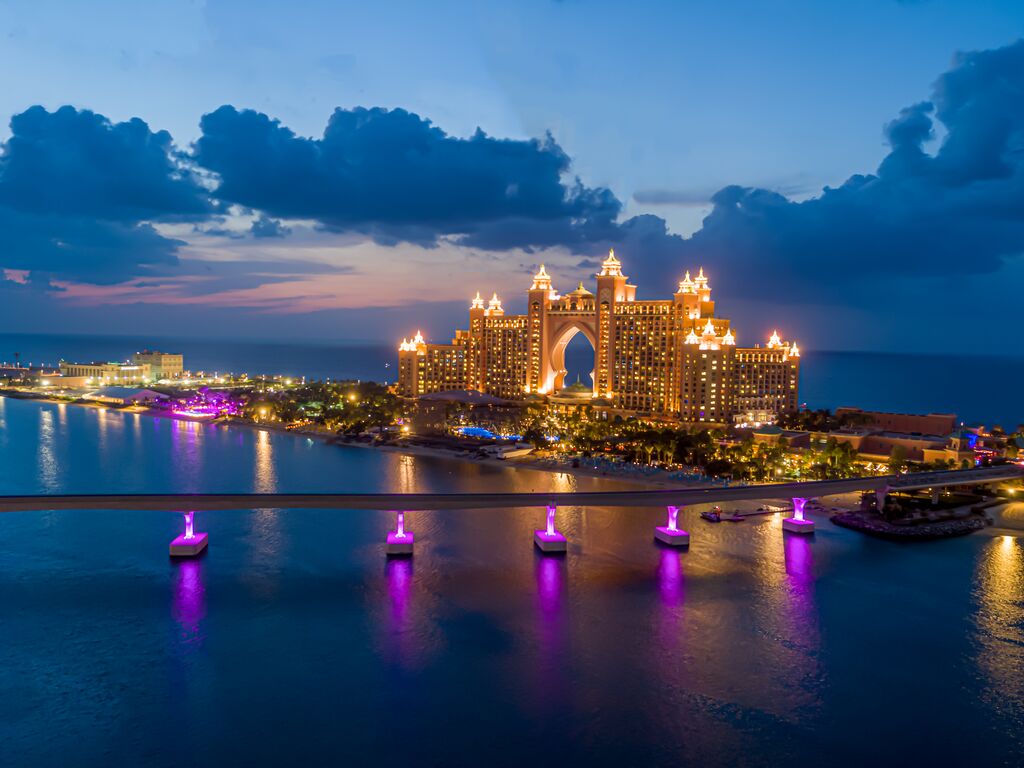 Where to Stay in Dubai in October?