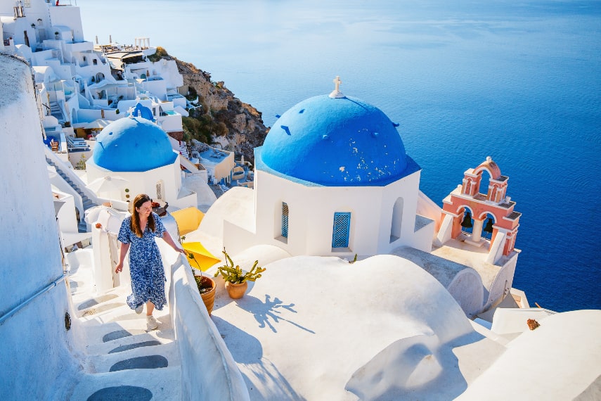 Santorini a best place to visit in greece for young adults