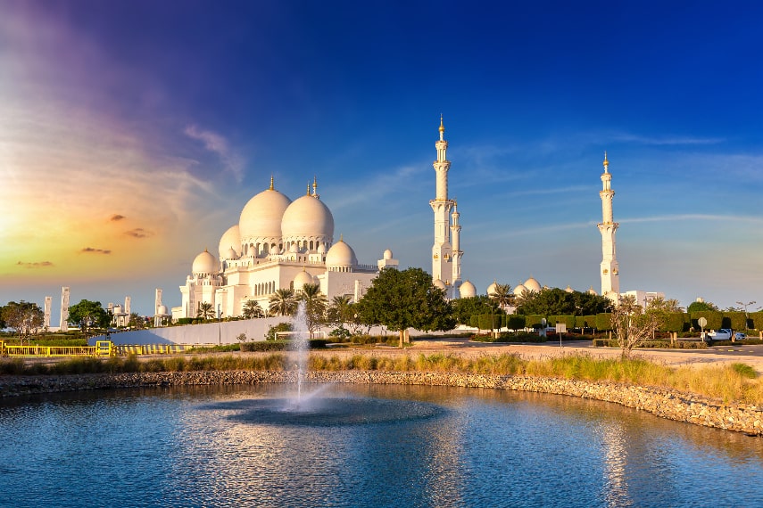 Abu Dhabi, UAE a warmest place to visit in November