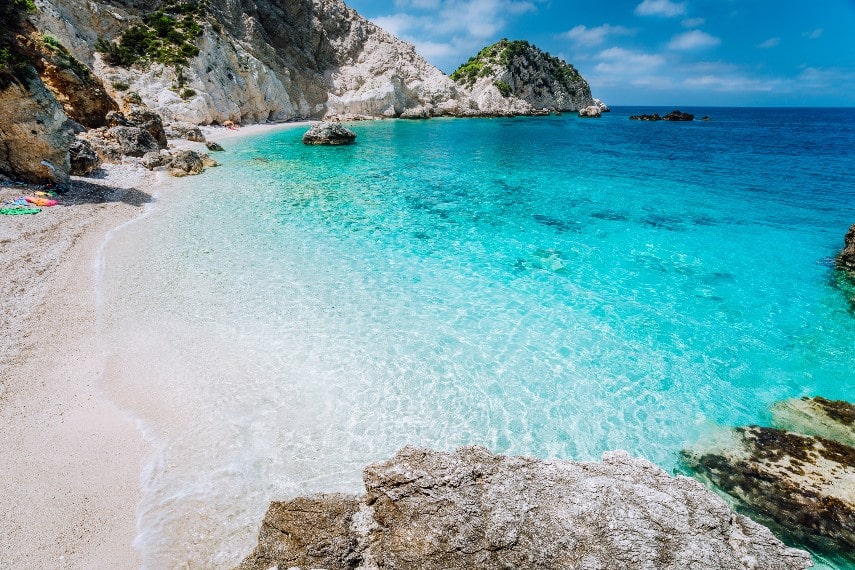 greece-weather-in-november
