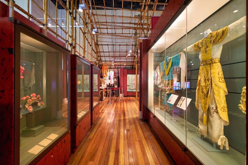 Go to the Hong Kong Heritage Museum