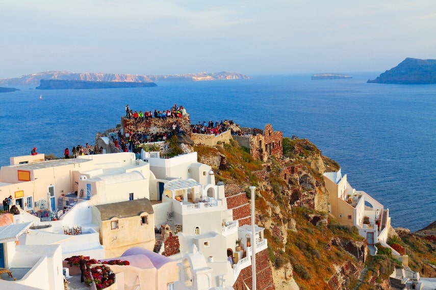 visitor-arrivals-greece-crowded-during-november