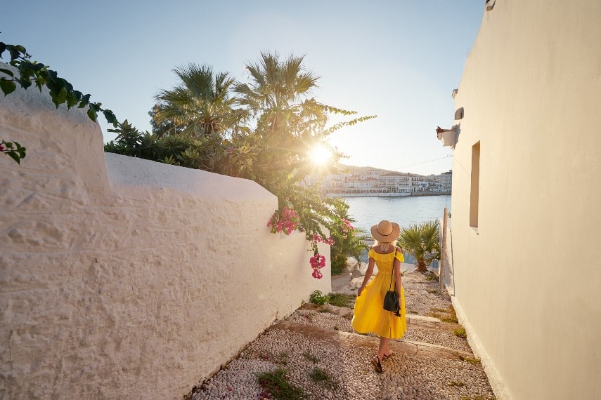 wear-in-greece-in-november