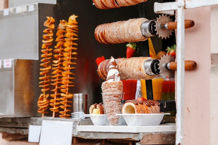 Food at Prague christmas market