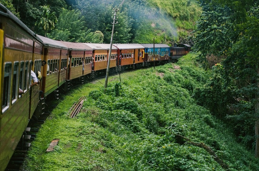 Kandy to Ella train ride
