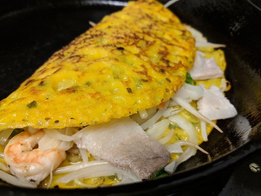Vietnamese banh xeo