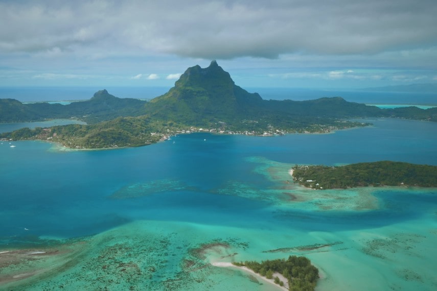 hiking at Mount Otemanu in Bora Bora