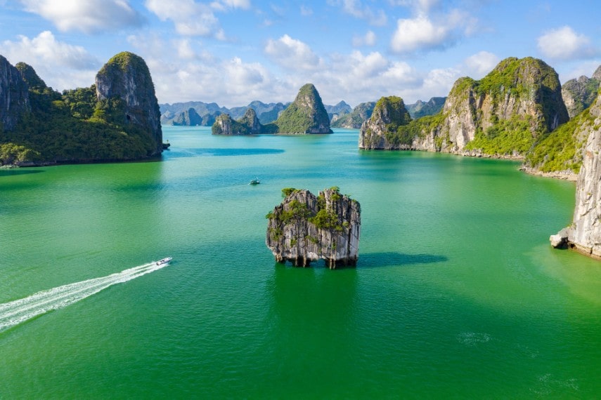 Vietnam weather-vietnam halong bay  
