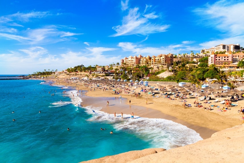 Visitors arrival in Tenerife in March