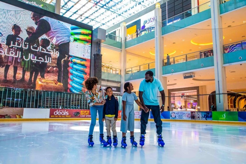 Visit Dubai and pack your clothes for winter 